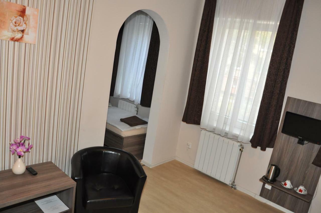 Hotel Almond Teplice Exterior foto